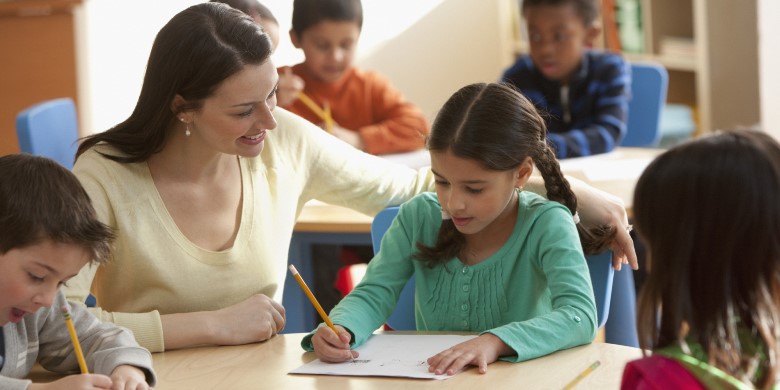 Escolas Privadas e Públicas